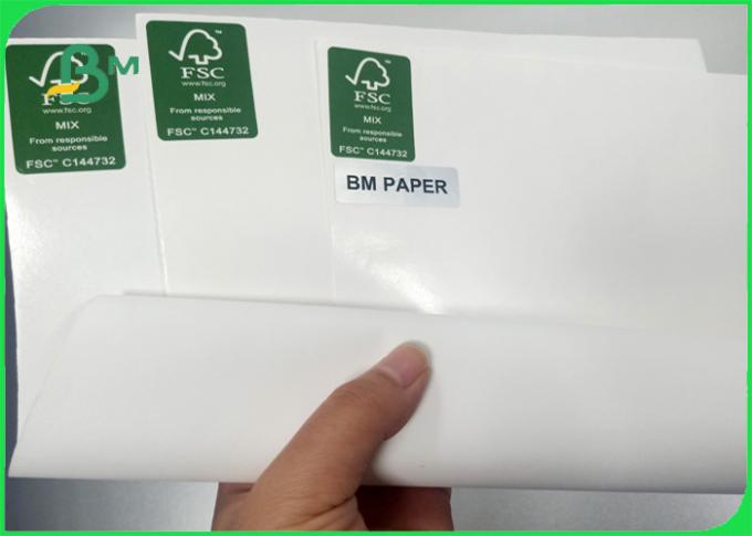 Width 100 * 70cm no fluorescent additives 300gr PE coated wood pulp paper of food 