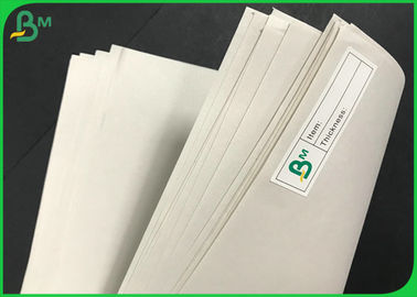 45 से 48.8 ग्राम श्वेत अखबारी कागज रीलों 27 &quot;पुनर्नवीनीकरण पैकेजिंग पेपर