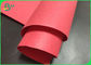 0.3 मिमी 0.55 मिमी पुनर्नवीनीकरण लाल क्राफ्ट पेपर फैब्रिक रोल धो सकते हैं हैंडबैग सामग्री
