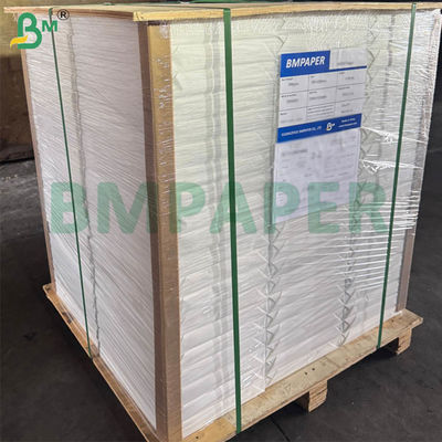 300 ग्राम 0.3 मिमी ब्लैक कोर पेपर प्लेइंग कार्ड बनाने के लिए 216 X 279 मिमी