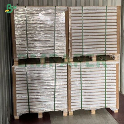 मफिन धारक के लिए 40 ग्राम रंगीन वसा प्रतिरोधी मफिन लाइनर पेपर