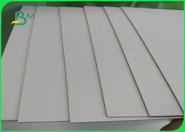 ग्रे कार्डबोर्ड 2.0mm 2.5mm मोटाई 70 X 100cm शीट में