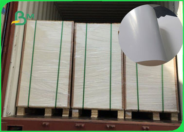 चौड़ाई 700×1000 मिमी अच्छी चिकनाई 270gsm 300gsm 350gsm पैकेज के लिए आइवरी बोर्ड
